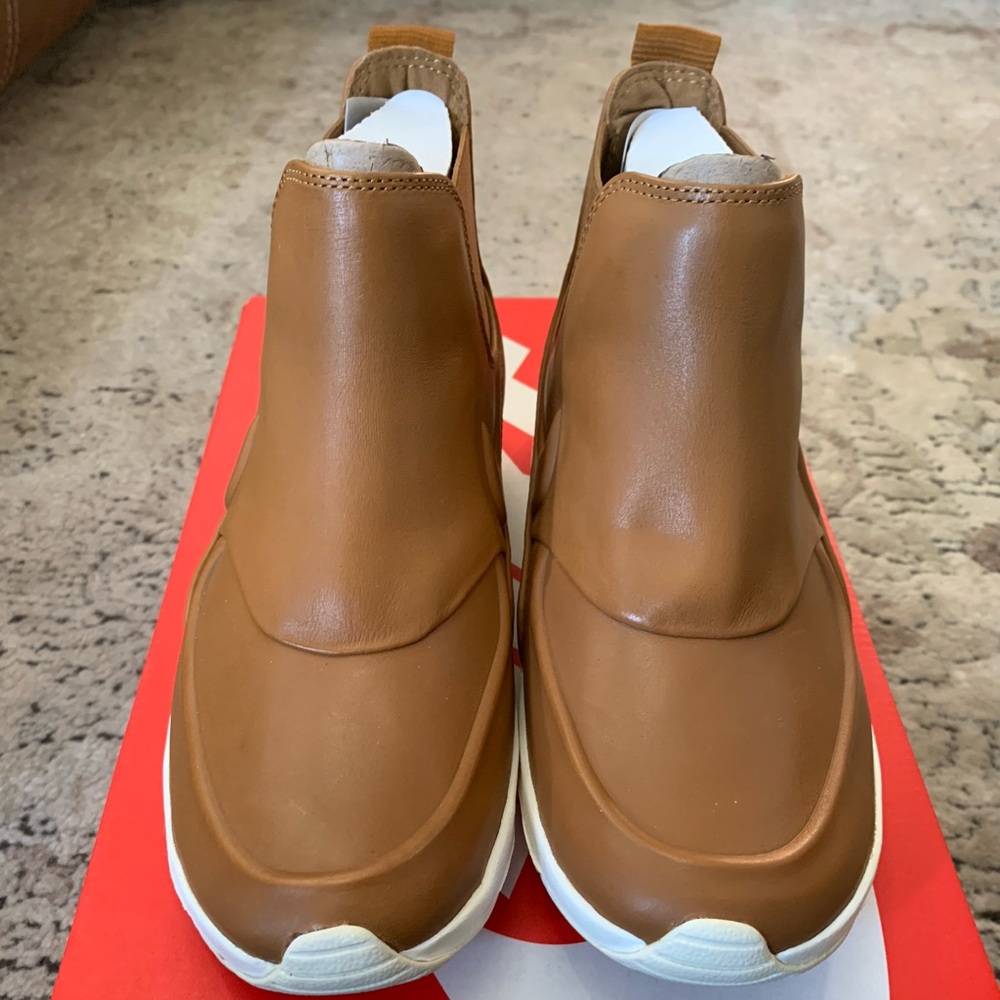NEW IN BOX Nike Air Max Thea Mid